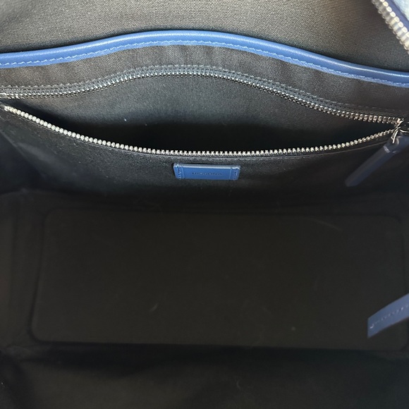 Stylish Blue 2 in 1 Women's Bag Shoulder and Crossbody Bag - Picture 10 of 12